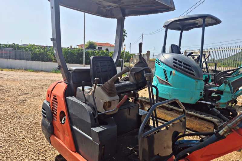 OmecoHub - Immagine FIAT HITACHI FH16.2B
